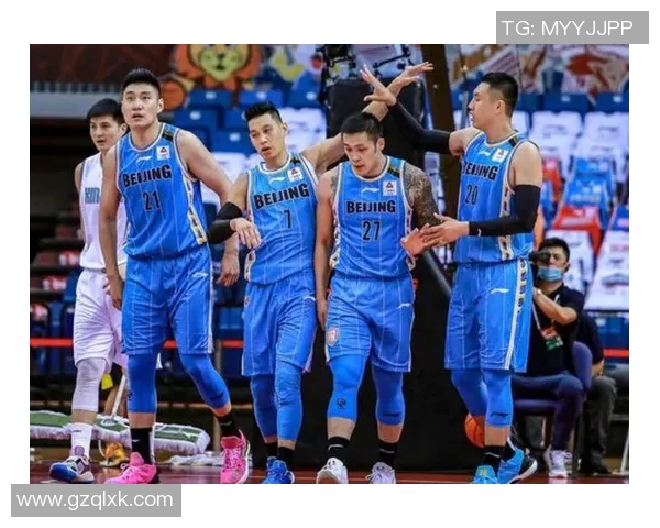 武汉篮球队与南京篮球队的比赛节奏分析与战术复盘 武汉篮球队与南京篮球队的比赛节奏分析与战术复盘